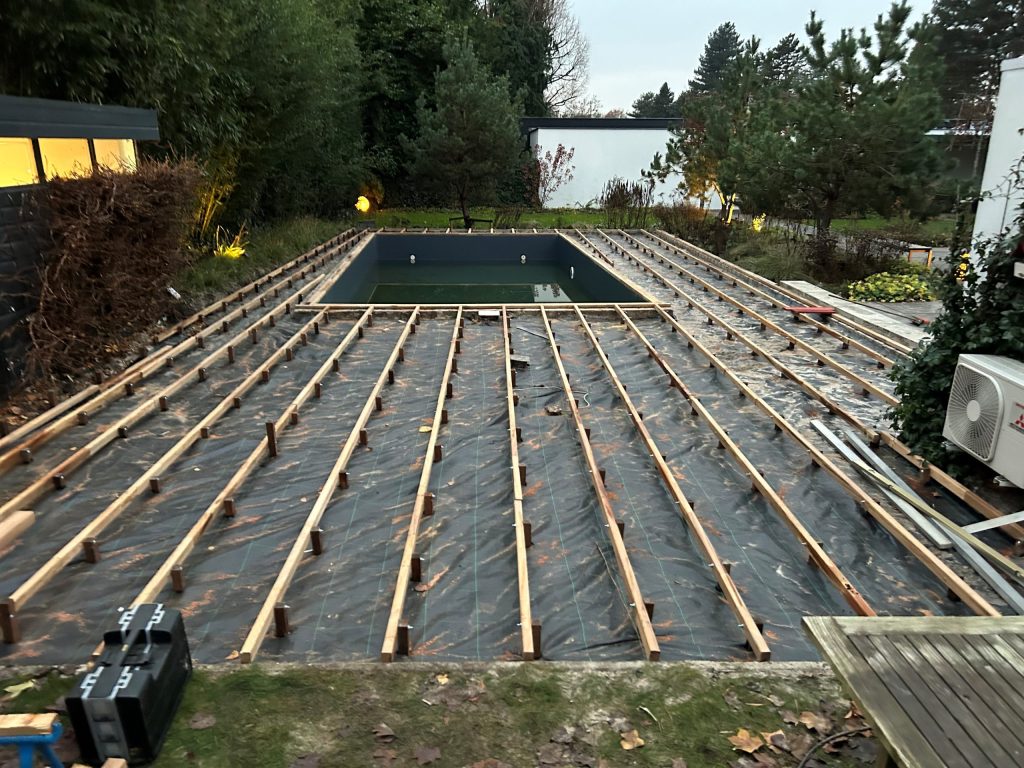 Vlonder zwembadvloer Nuenen