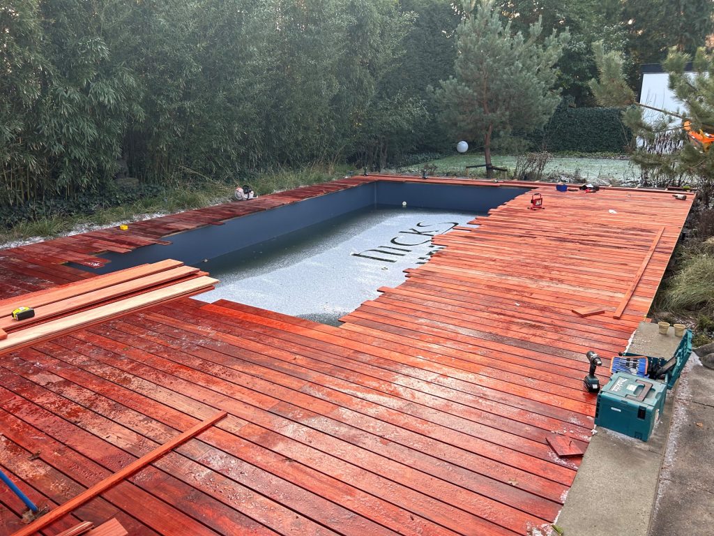 Vlonder zwembadvloer Nuenen